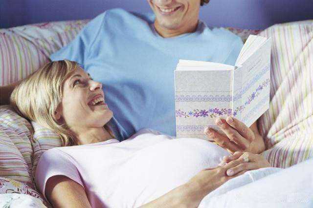 怀孕期间夫妻同房，胎儿有啥感受？答案和我们